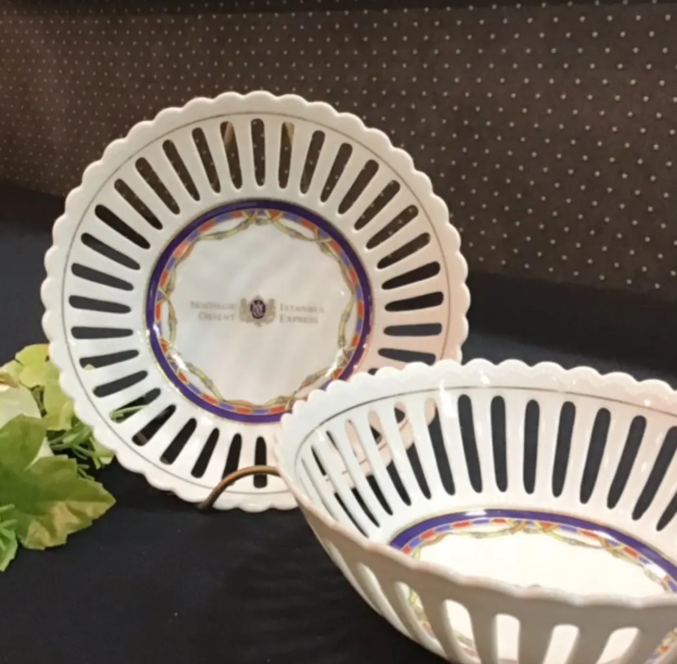 桃山陶器 オリエント・エクスプレス デザイン皿 2枚セット | 熊谷市の金井産業